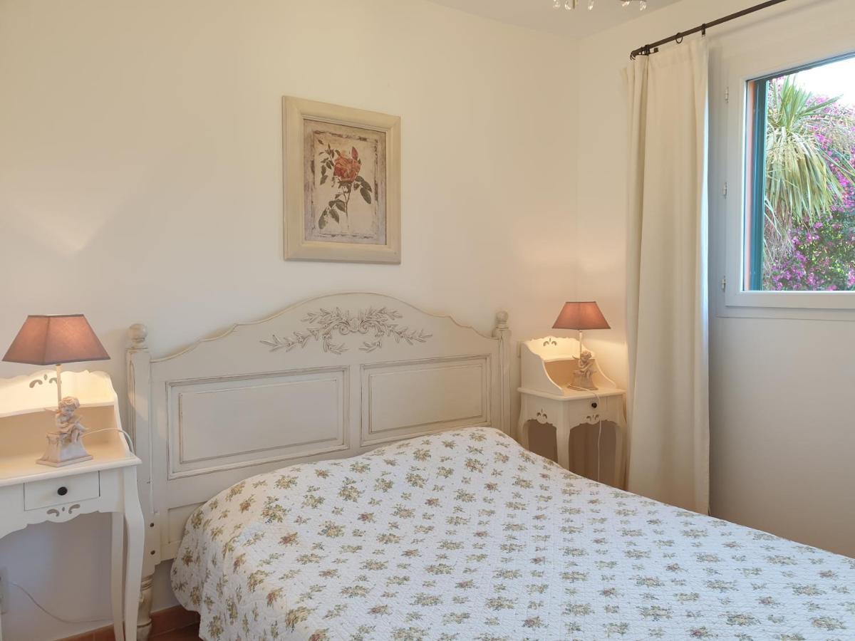 Residence A Merula Calvi  Buitenkant foto