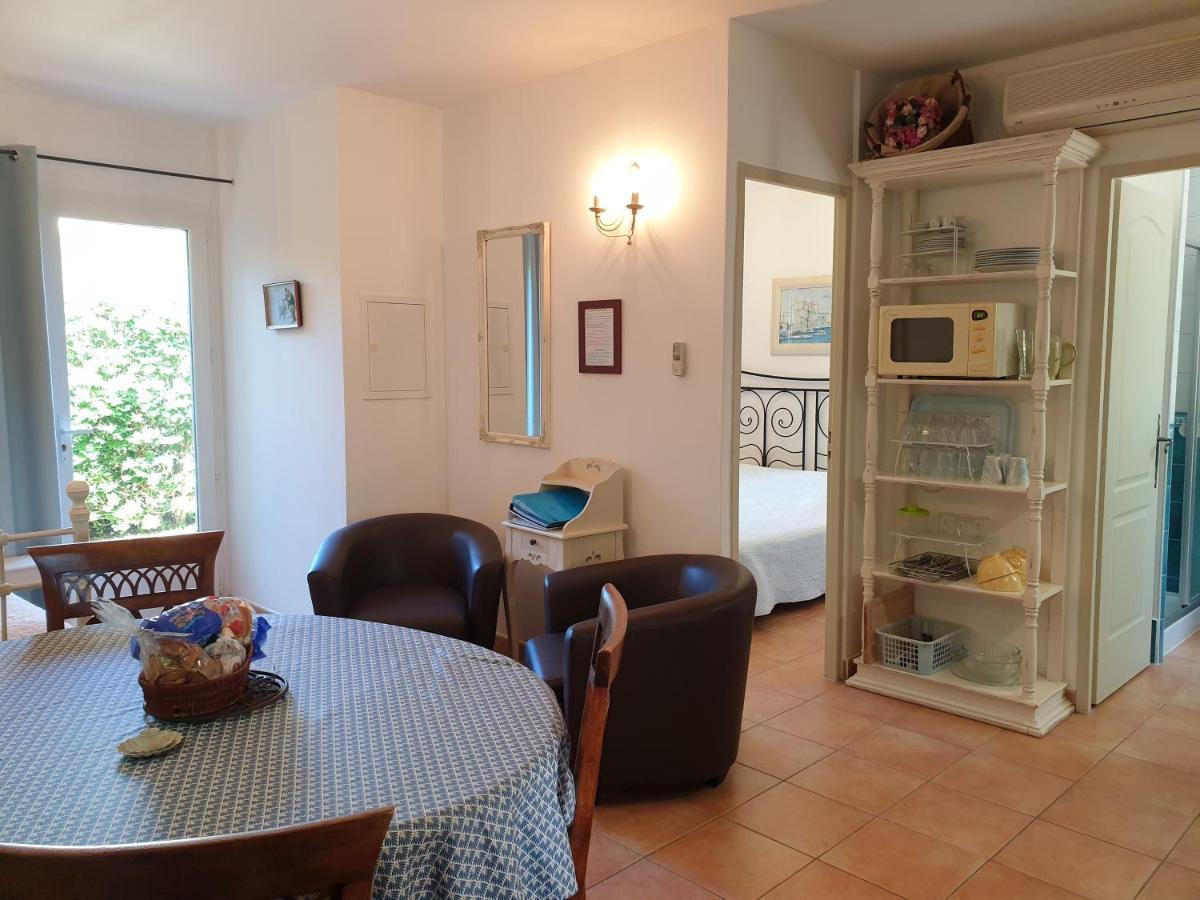 Residence A Merula Calvi  Buitenkant foto