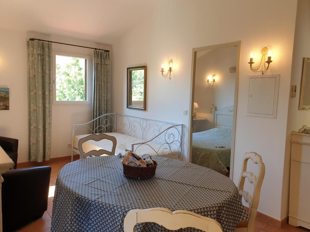 Residence A Merula Calvi  Buitenkant foto