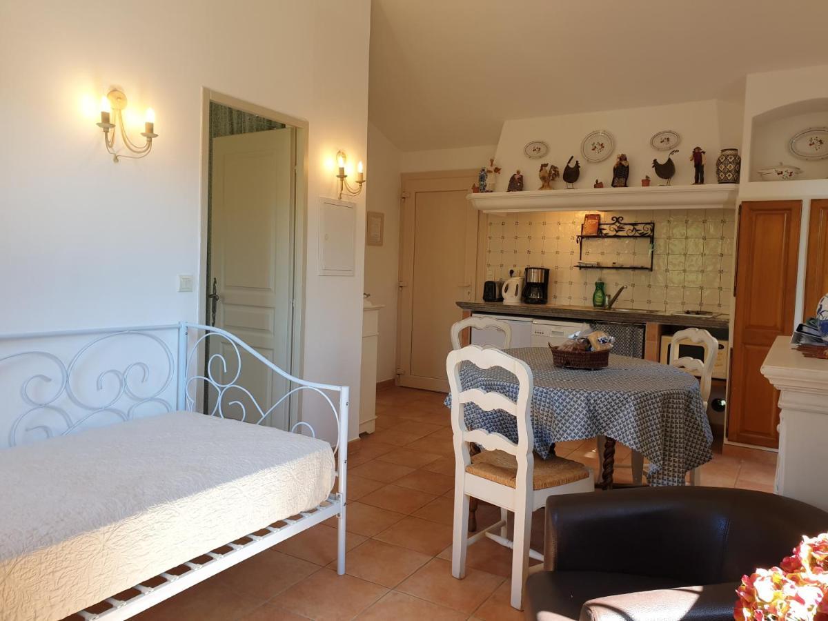Residence A Merula Calvi  Buitenkant foto
