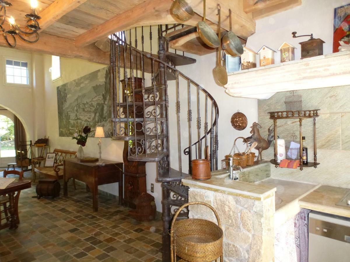 Residence A Merula Calvi  Buitenkant foto