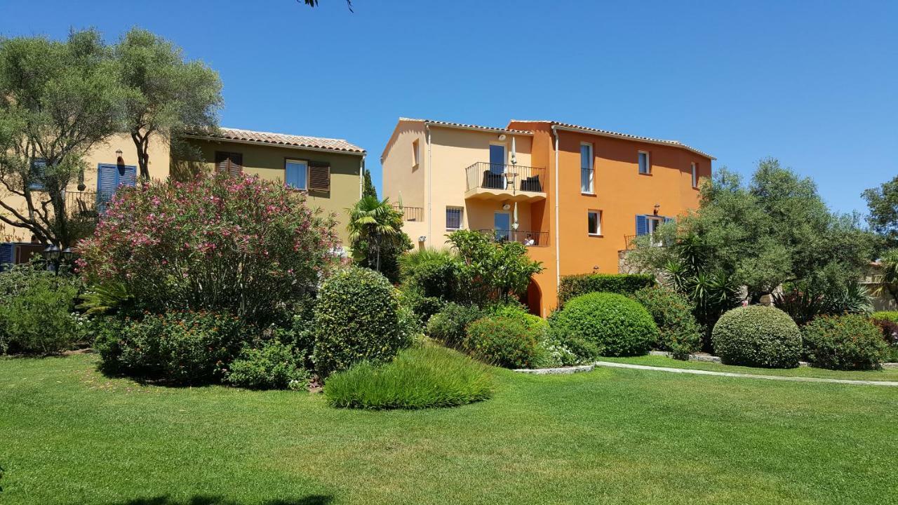 Residence A Merula Calvi  Buitenkant foto