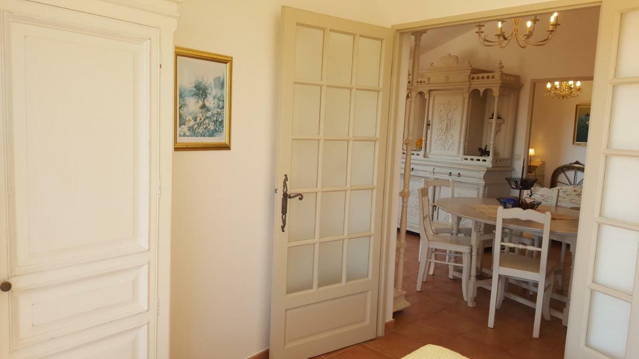 Residence A Merula Calvi  Buitenkant foto